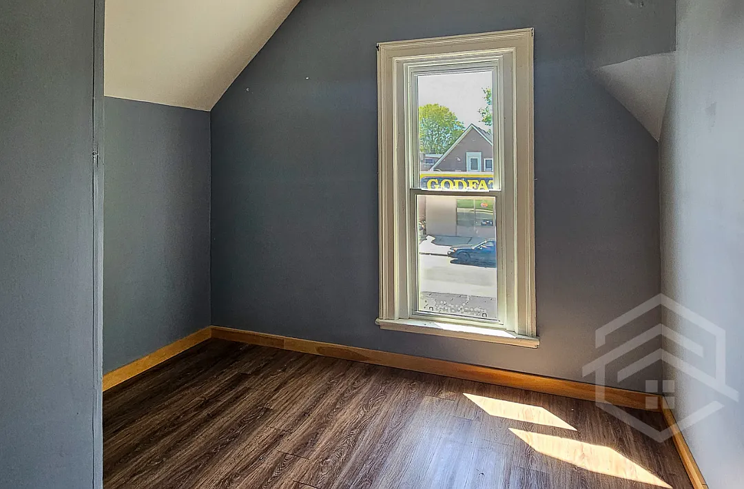 311 Talbot Street West Aylmer — Photo 4