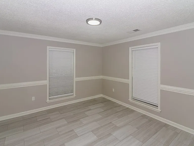 7308 Alexander Rd — Photo 5