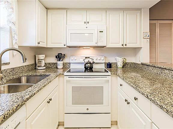 2nd image of 87 N Collier Blvd APT J7