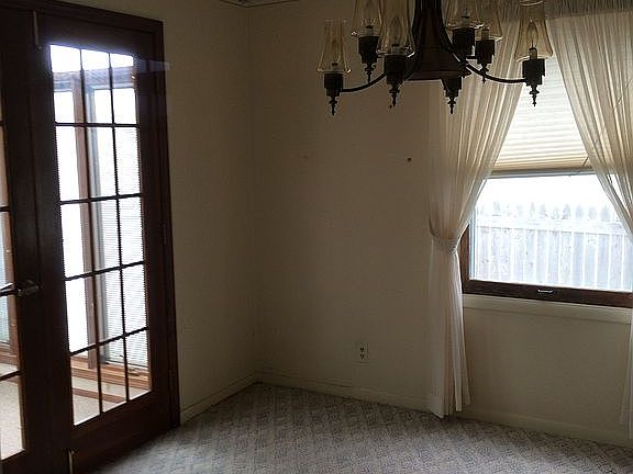 5th image of 736 Fairfield Ave NW