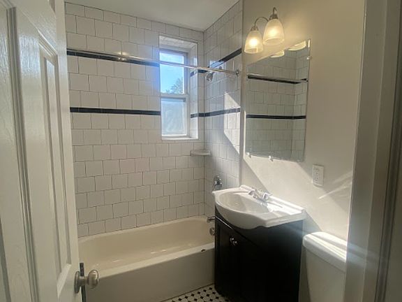 2nd image of 641 Lincoln Ave APT 52