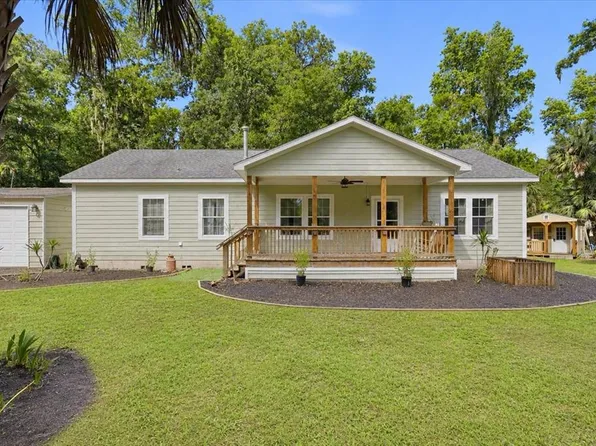 105 Troupe Rd, San Mateo, FL 32187