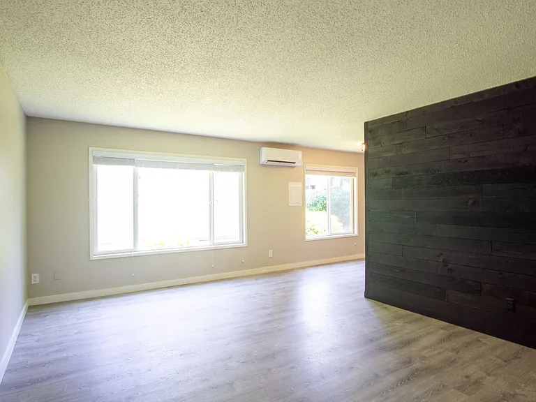 4151 SE 37th Ave #1 — Photo 4