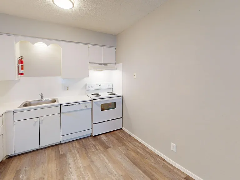 Autumn Ridge Apartments — Photo 61