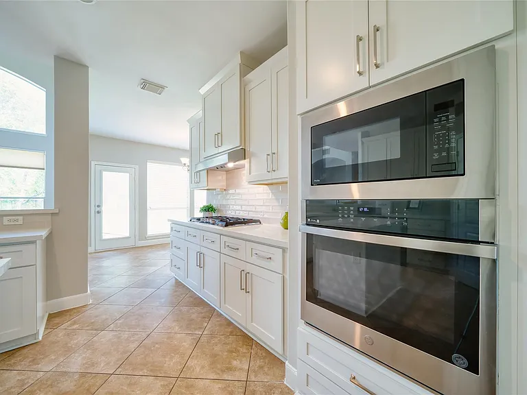 5619 Riverstone Crossing Dr — Photo 14