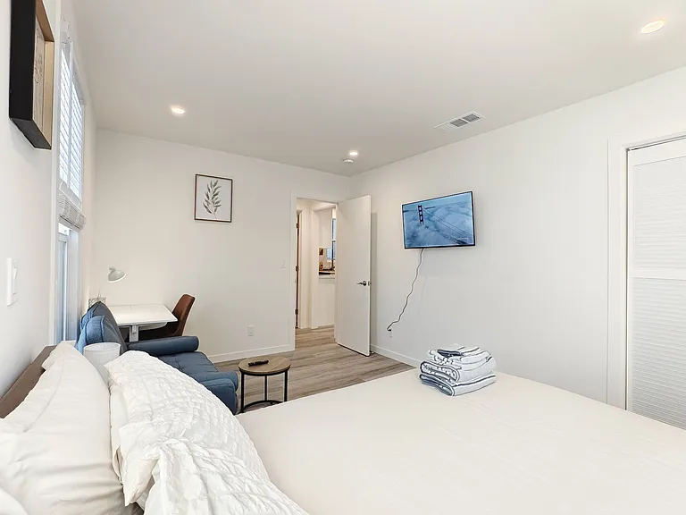 2338 Geary Blvd #C — Photo 1