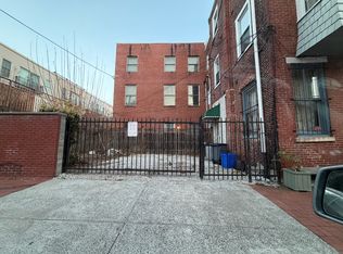 1631 Wallace St FLOOR 2, Philadelphia, PA 19130