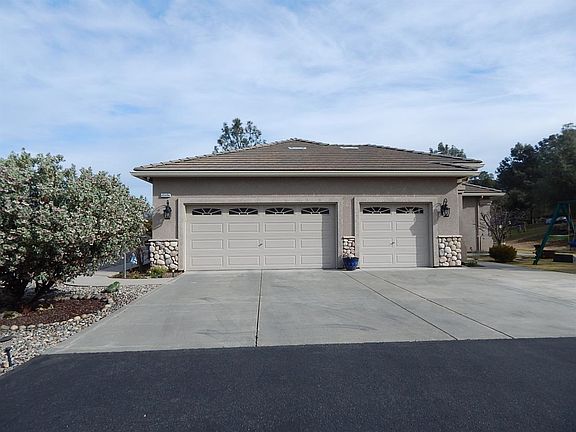 5th image of 46494 Longview Ln W