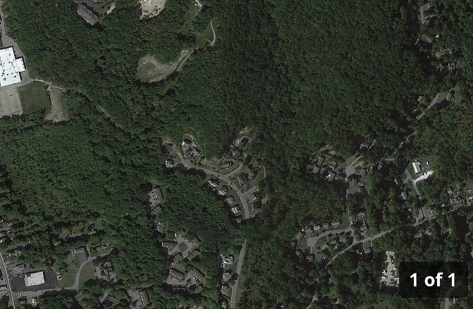 1st image of 33 Waring Dr