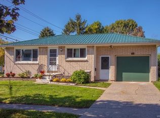 16 Organ Cres, Buffalo, NY 14224