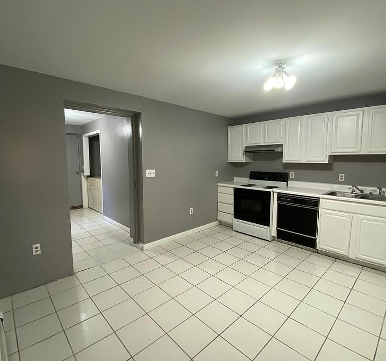 1st image of 6 Belle Ct #6C