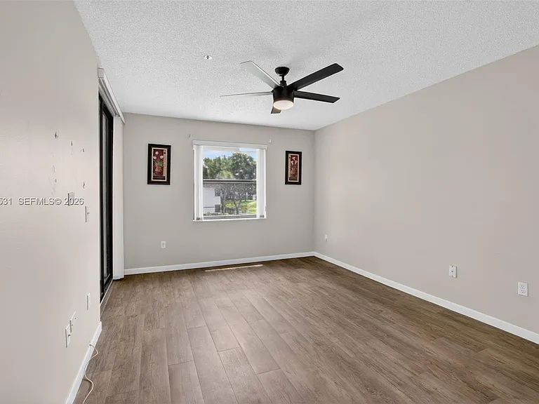 5133 Brisata Cir #L — Photo 71
