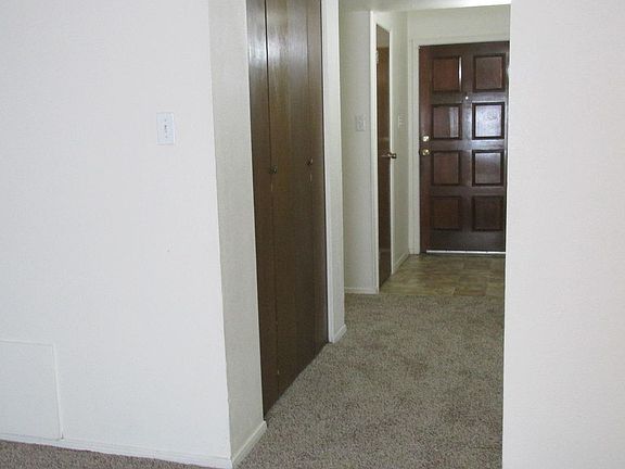 3rd image of 11249 Ivanhoe Dr