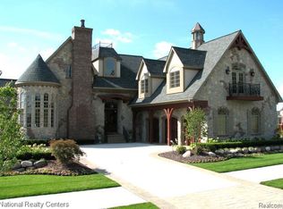 16745 Abby Cir, Northville, MI 48168