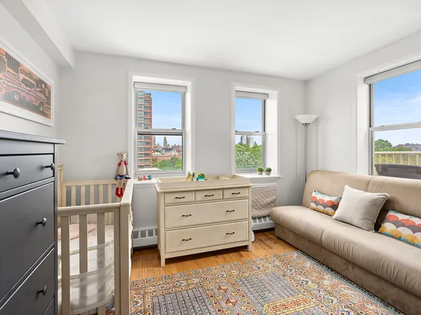 1831 Madison Avenue 9E image 3 of 17