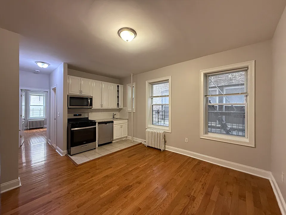 134 Corbin Ave #201