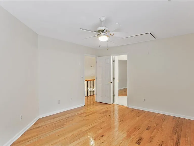 16 Ancient Oak Ct NE — Photo 32