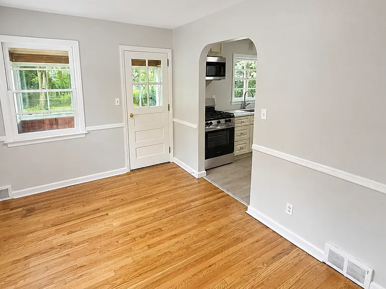 22 Springbrook Rd — Photo 30