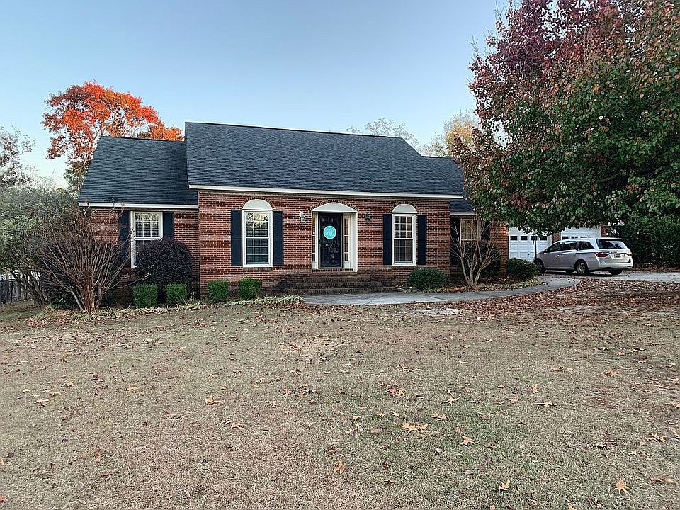 1st image of 1017 Huntington Dr