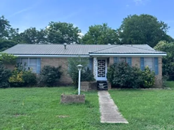 205 Patterson St, Naples, TX 75568