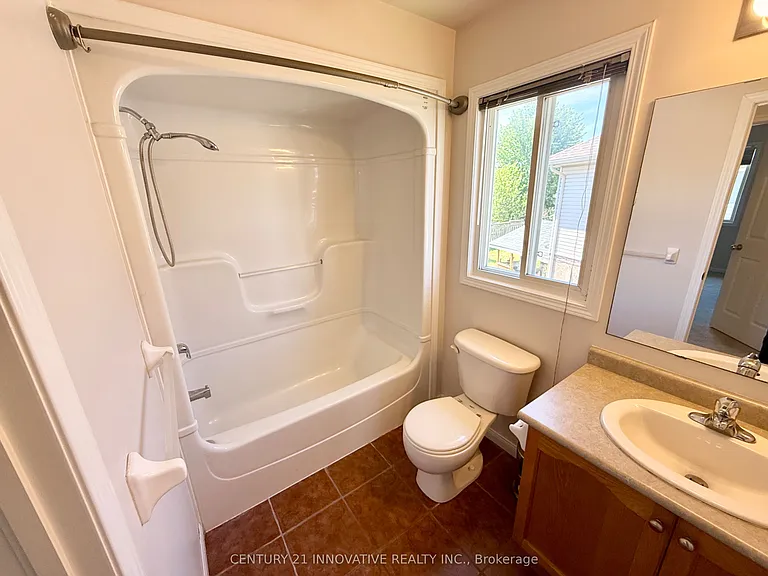 913 Windflower Pl — Photo 17