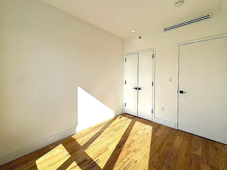 516 Herkimer St #3B — Photo 11