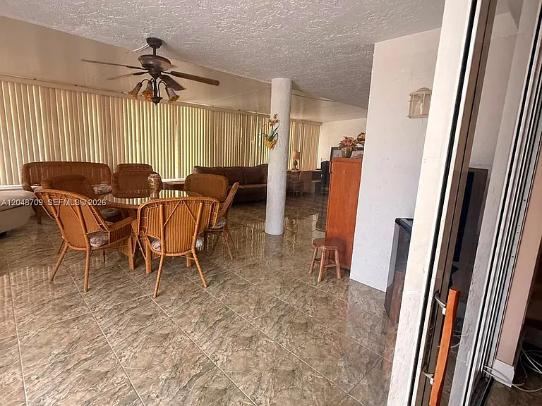 17801 N Bay Rd #206 — Photo 12