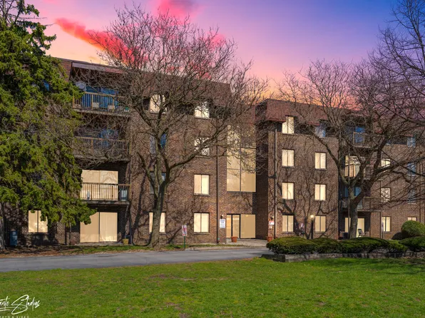 830 Elder Rd #B114, Homewood, IL 60430