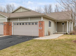 1276 Meadowbrook Dr #2, Cleveland, WI 53015