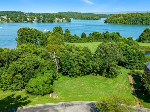 360 Cormorant Dr, Vonore, TN 37885