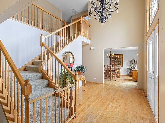 2nd image of 18001 Pheasant Lake Dr