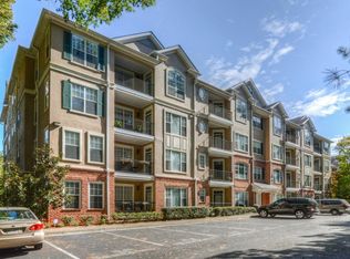 2402 Stratford Cmns, Decatur, GA 30033