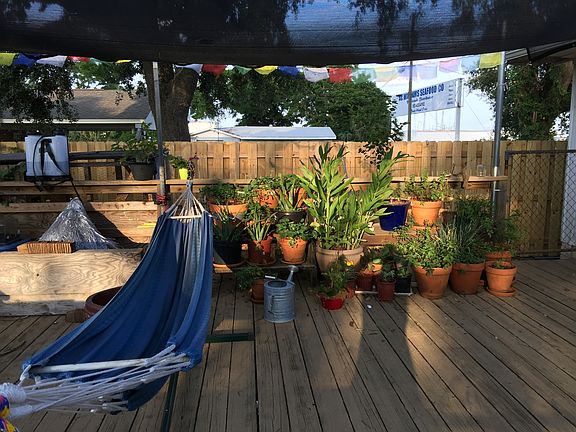 Deck.