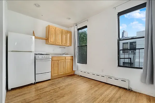 Rented by Compass | media 2