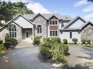 1 Macomber Ln, Framingham, MA 01702