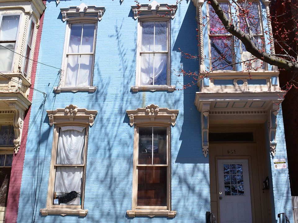 1st image of 307 1st St