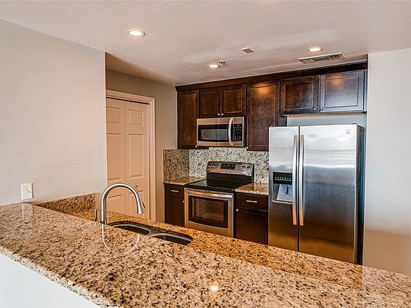 4th image of 345 Bayshore Blvd #Penthouse P4
