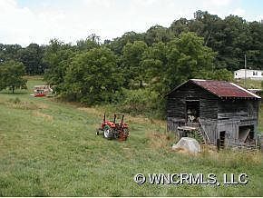 2nd image of 174-178 Robinson Cove Rd