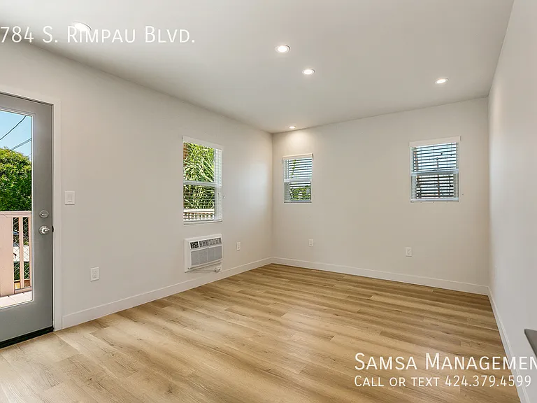 1782 S Rimpau Blvd — Photo 5