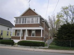 6 Richmond St, Blackstone, MA 01504