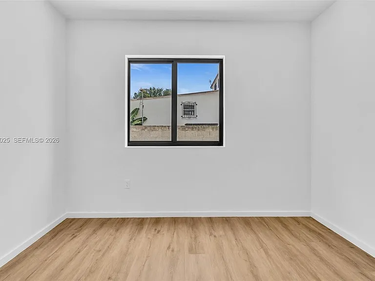 753 NW 30th St #3 — Photo 15