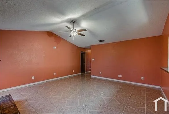 6218 Valley Forge Ct — Photo 4