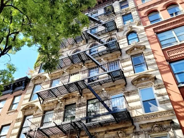 21 1st Avenue image 4 of 4