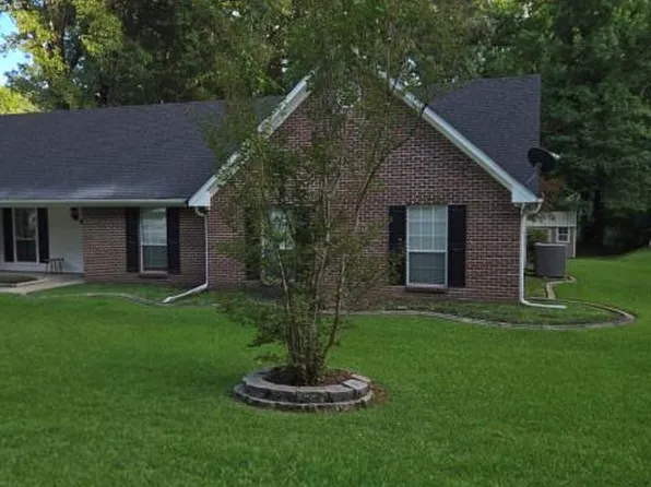 103 Laura Lake Cir, Vicksburg, MS 39180