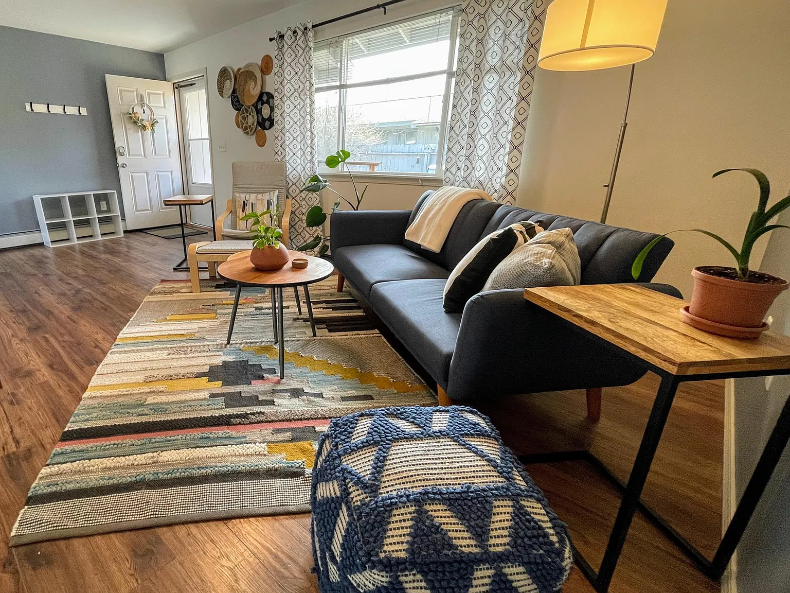 1 bed, 850 sqft, $1,800 — Photo 1