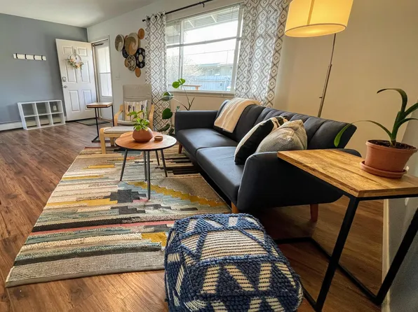 2714 W 42nd Ave APT A, Anchorage, AK 99517