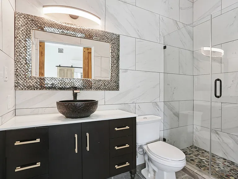 1102 Adams St — Photo 19
