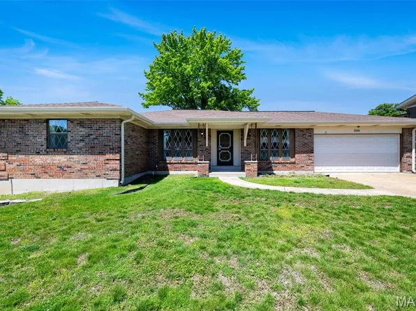 9243 Roger Lee Ln, Saint Louis, MO 63126