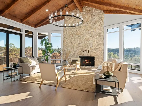 300 Lehi Ln, Newcastle, CA 95658