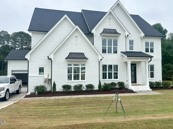 5865 Carriage Gate Dr, Raleigh, NC 27603